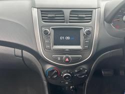 2017 Hyundai Accent Active