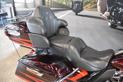 2017 Harley-davidson FLHTKSE CVO LIMITED RED