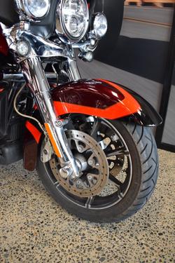 2017 Harley-davidson FLHTKSE CVO LIMITED RED