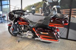 2017 Harley-davidson FLHTKSE CVO LIMITED RED