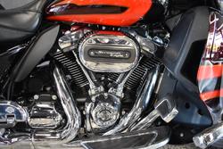 2017 Harley-davidson FLHTKSE CVO LIMITED RED