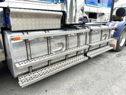 2018 Kenworth
                T909 Prime Mover 