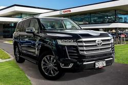 2022 Toyota Landcruiser Sahara ZX