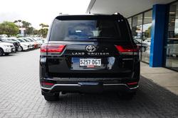 2022 Toyota Landcruiser Sahara ZX