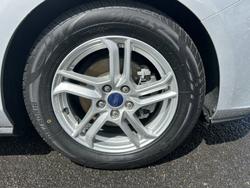 2019 FORD FOCUS TREND