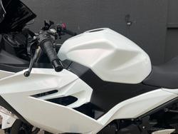 2023 Kawasaki NINJA 400 LAMS WHITE