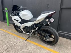 2023 Kawasaki NINJA 400 LAMS WHITE