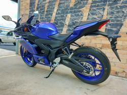 2025 YAMAHA YZF-R3 ROAD BLUE
