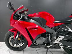2015 Honda CBR1000RR (FIREBLADE) Red