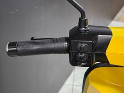 2023 Lambretta V 200 SPECIAL Yellow