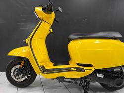 2023 Lambretta V 200 SPECIAL Yellow