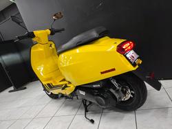 2023 Lambretta V 200 SPECIAL Yellow