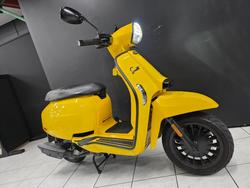 2023 Lambretta V 200 SPECIAL Yellow