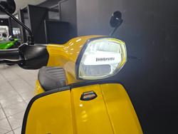 2023 Lambretta V 200 SPECIAL Yellow