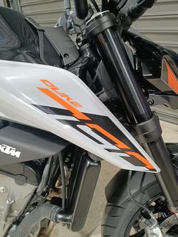 2024 KTM 790 DUKE GREY