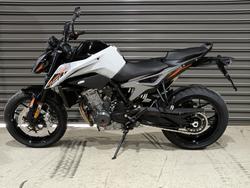 2024 KTM 790 DUKE GREY