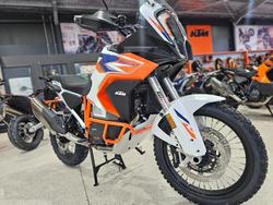 2023 KTM SUPER ADVENTURE R ORANGE