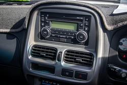 2012 Nissan Navara ST-R