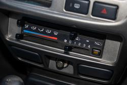 2012 Nissan Navara ST-R