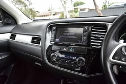 2014 Mitsubishi Outlander PHEV Aspire