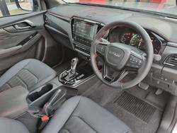 2025 Isuzu D-MAX X-TERRAIN