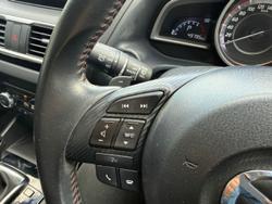 2015 Mazda 3 SP25