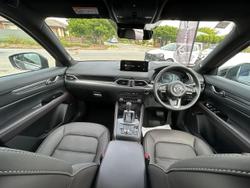 2025 Mazda CX-5 G25 Akera