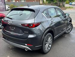 2025 Mazda CX-5 G25 Akera