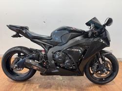 Honda CBR1000RR (fireblade)