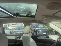 2024 Mahindra
XUV700 AX7L