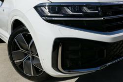 2025 Volkswagen Touareg 210TDI R-Line