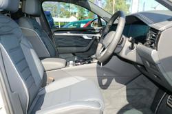 2025 Volkswagen Touareg 210TDI R-Line