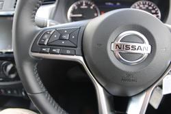 2024 Nissan Navara ST