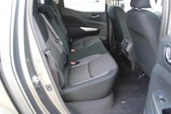 2024 Nissan Navara ST