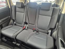 2021 Mitsubishi
Outlander ES