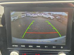 2021 Mitsubishi
Outlander ES