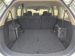 2021 Mitsubishi
Outlander ES