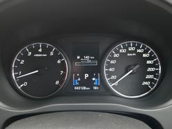 2021 Mitsubishi
Outlander ES