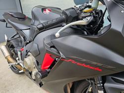 2017 Honda CBR1000RR (FIREBLADE) ABS Black