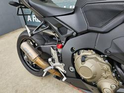 2017 Honda CBR1000RR (FIREBLADE) ABS Black