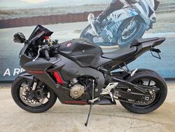 2017 Honda CBR1000RR (FIREBLADE) ABS Black