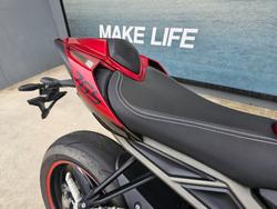2024 Triumph STREET TRIPLE RS Red