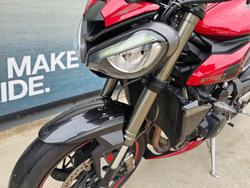 2024 Triumph STREET TRIPLE RS Red