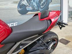 2024 Triumph STREET TRIPLE RS Red