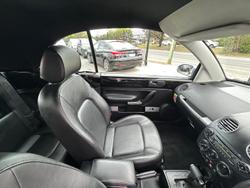 2010 Volkswagen Beetle BlackOrange 1Y MY10 Black