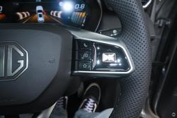 2025 MG ZS Essence ZS32 MY25 Sloane Silver