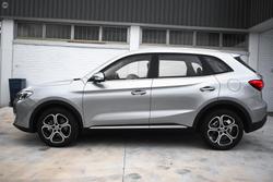 2025 MG ZS Essence ZS32 MY25 Sloane Silver