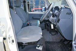 2020 Toyota
Landcruiser GXL