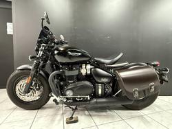 2018 TRIUMPH BONNEVILLE BOBBER BLACK Black
