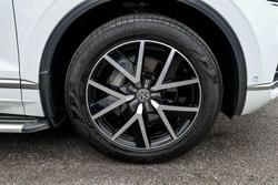 2019 Volkswagen Touareg 190TDI Launch Edition